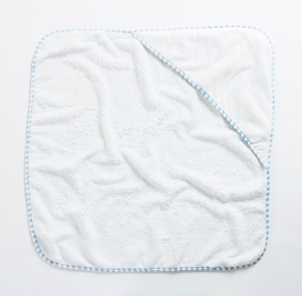 Po Hooded Baby Towel in Farbe White/Baby Blue