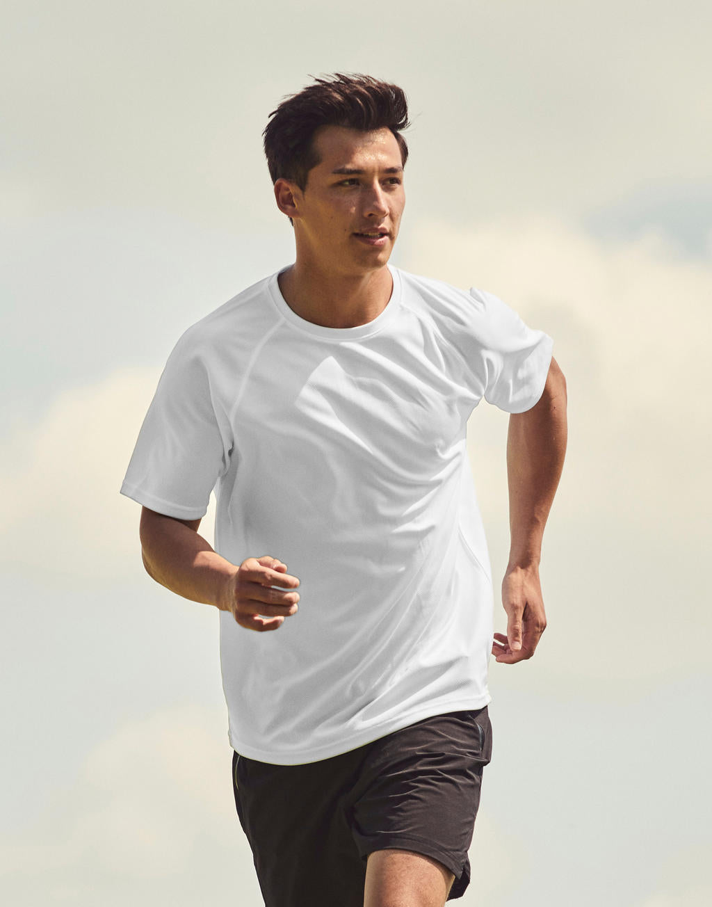 Performance T in Farbe White