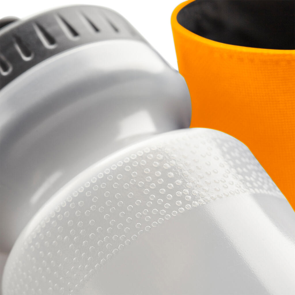 Water Bottle And Holder in Farbe White