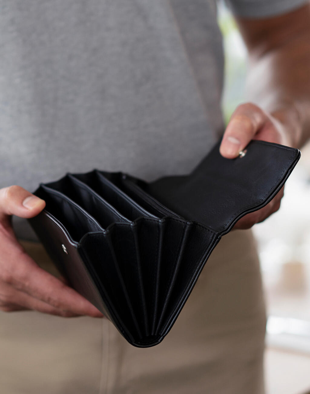 Waiter's Wallet with Press Stud - ShirtStore