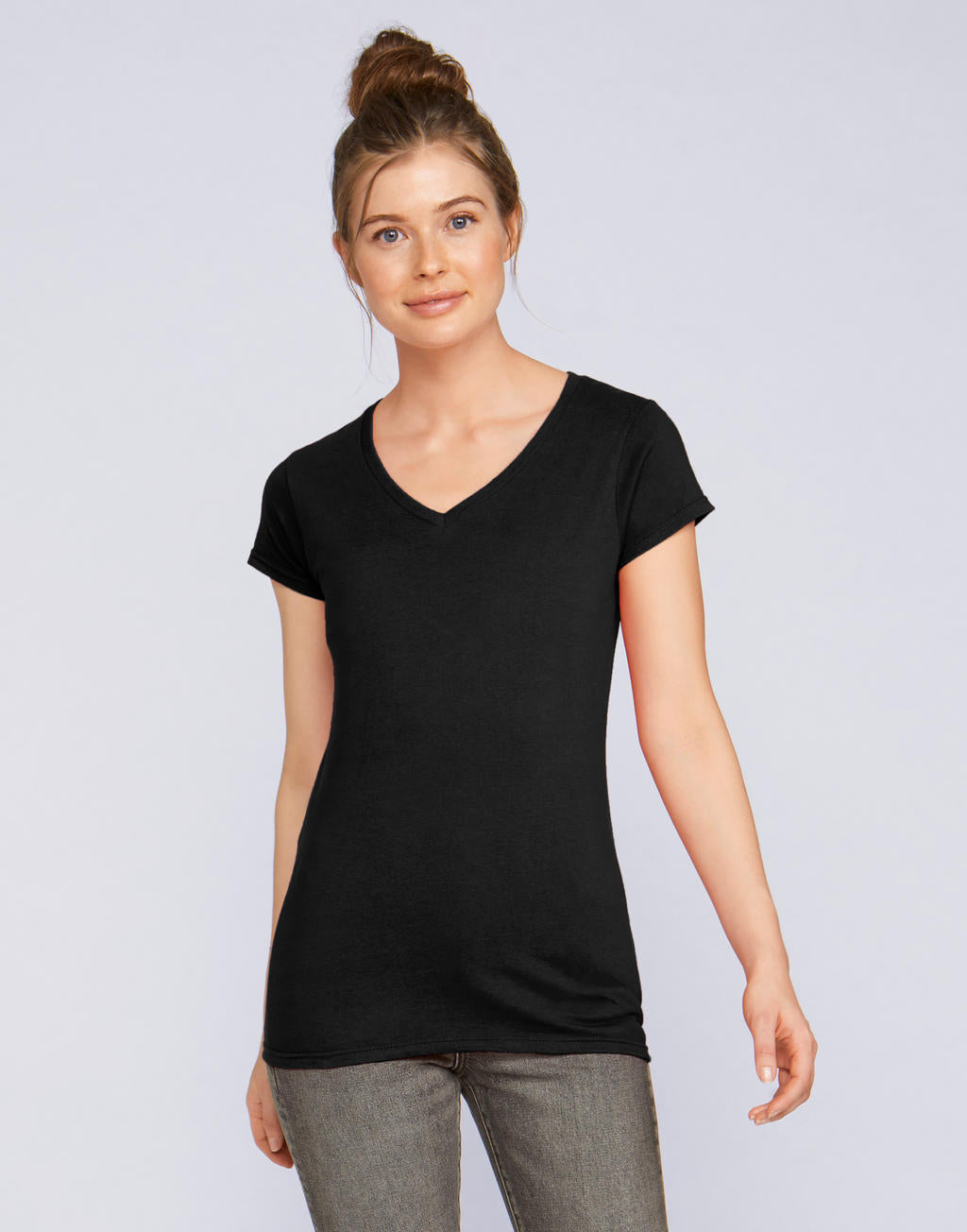 Ladies' Softstyle® V-Neck T-Shirt in Farbe White