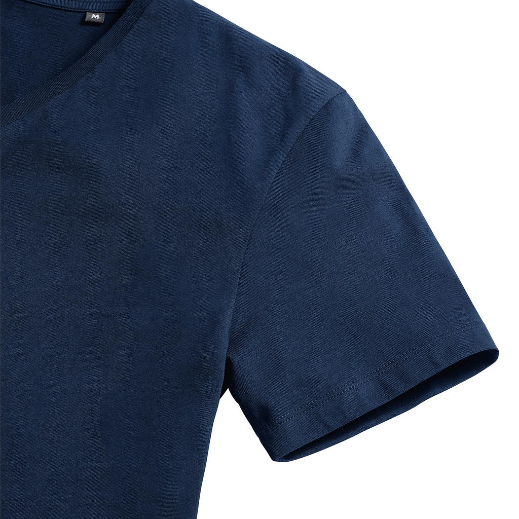 Men's Pure Organic V-Neck Tee in Farbe French Navy
