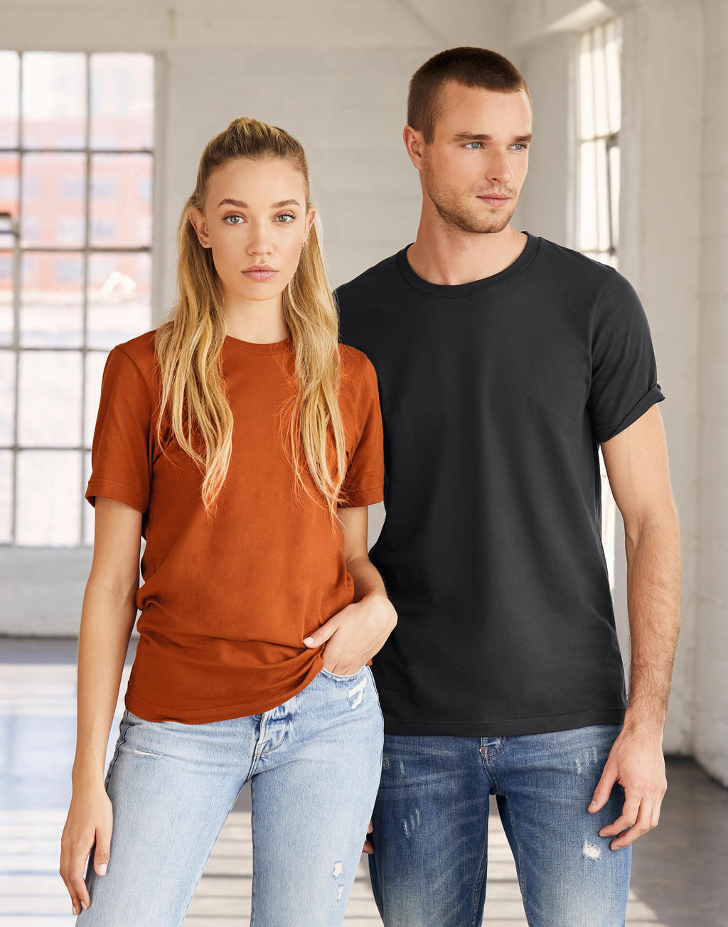 Unisex Jersey Short Sleeve Tee in Farbe White