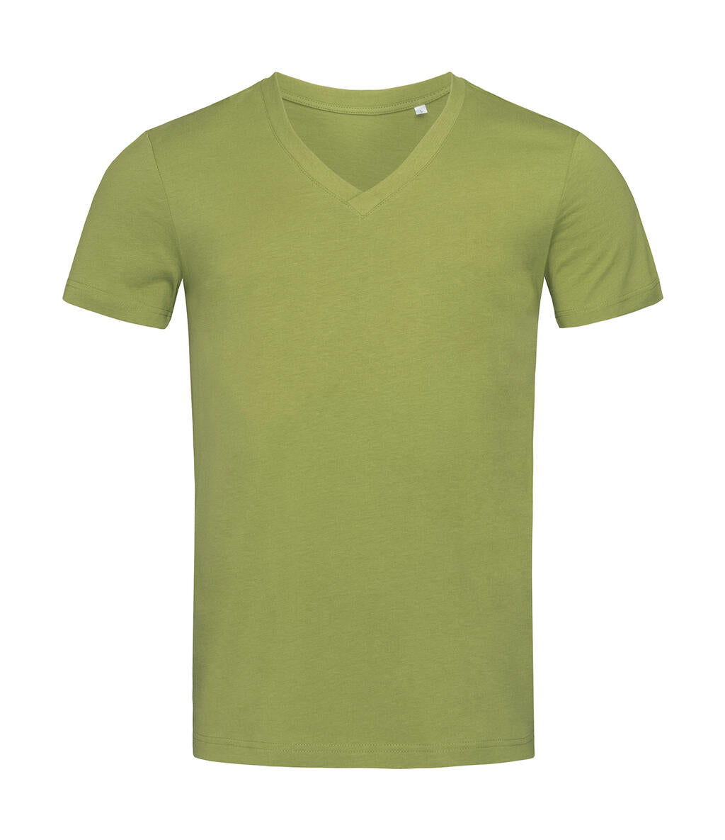 Organic James V-Neck Men in Farbe Earth Green