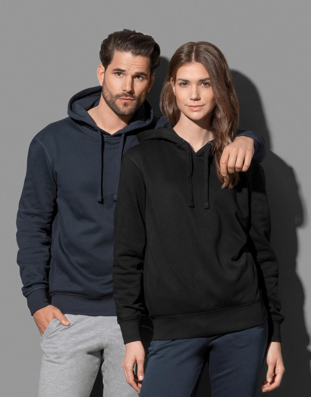 Recycled Unisex Sweat Hoodie in Farbe Black Opal