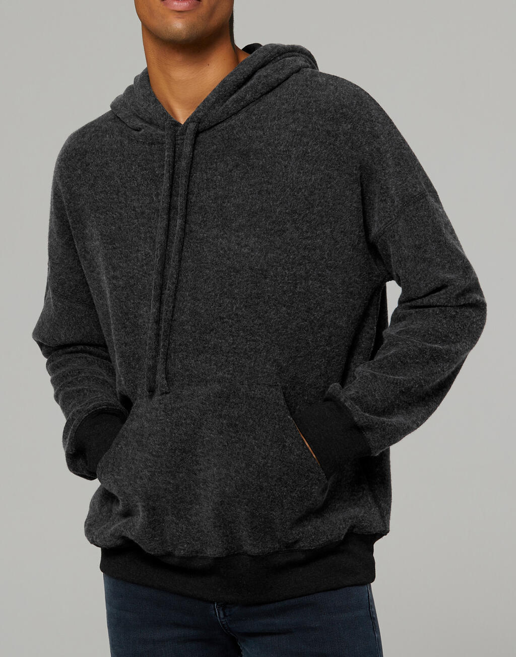 Unisex Sueded Fleece Pullover Hoodie in Farbe Black Heather