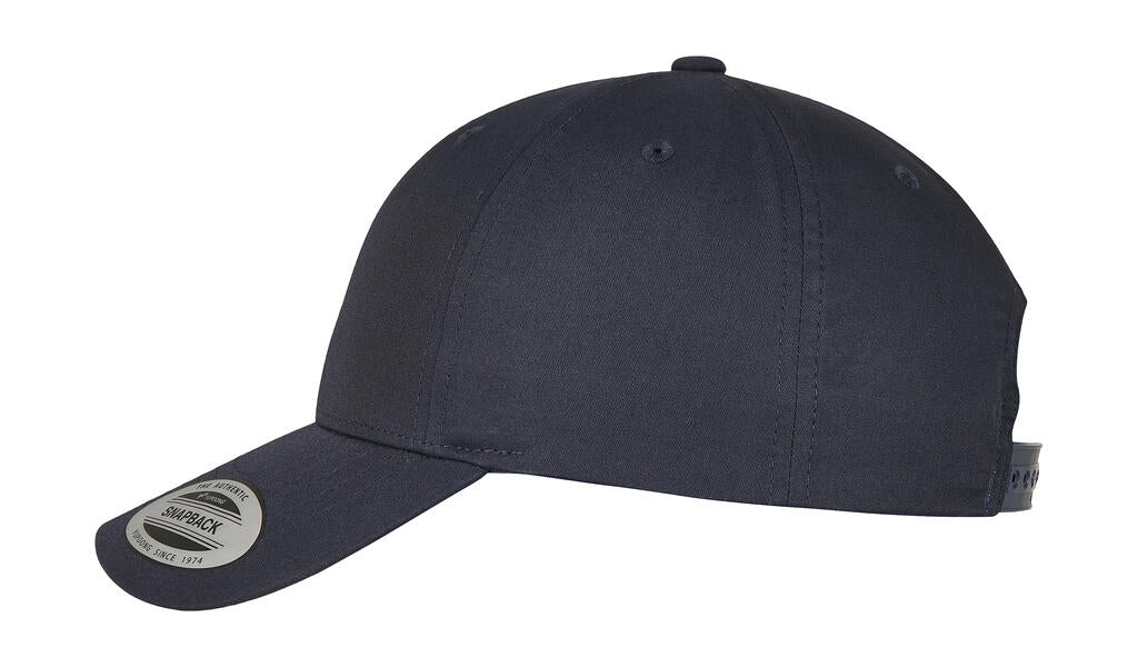 Flexfit Recycled Poly Twill Snapback in Farbe Black