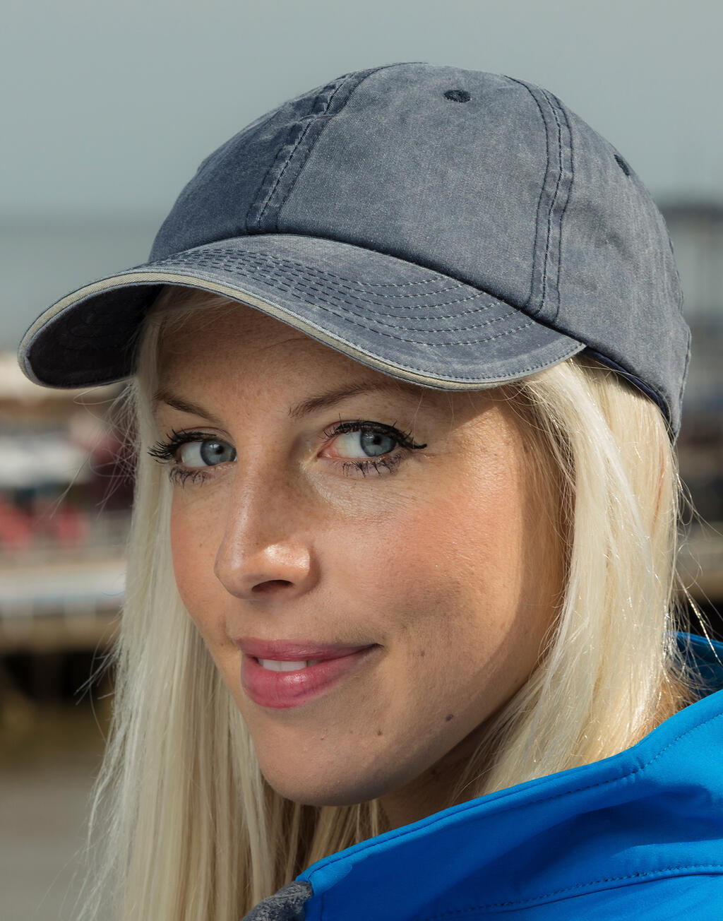 Fine Cotton Twill Cap in Farbe Navy/Putty