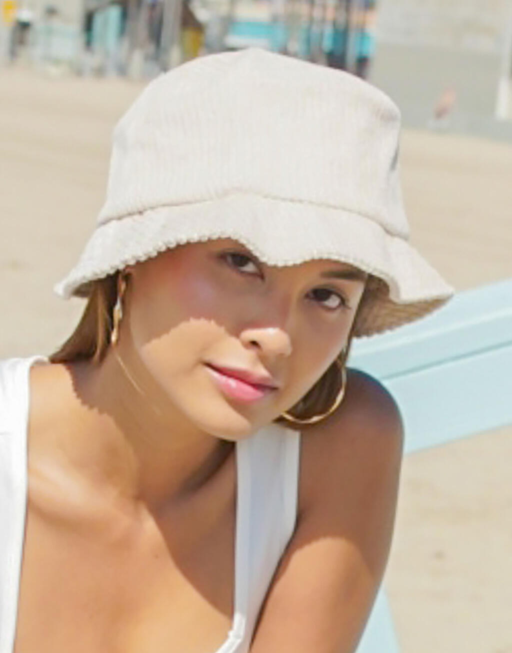 Big Corduroy Bucket Hat - ShirtStore