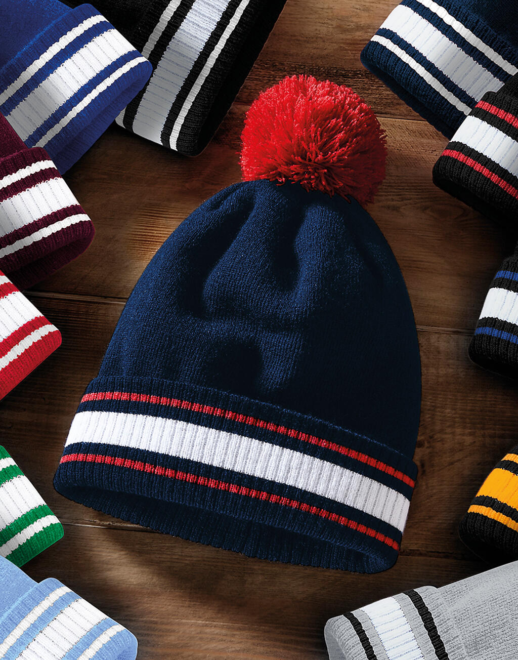 Stadium Beanie in Farbe Black/Gold