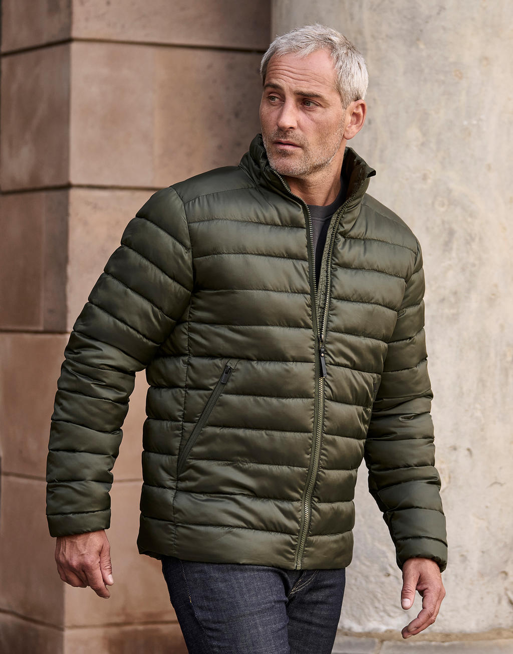 Lite Jacket in Farbe Black