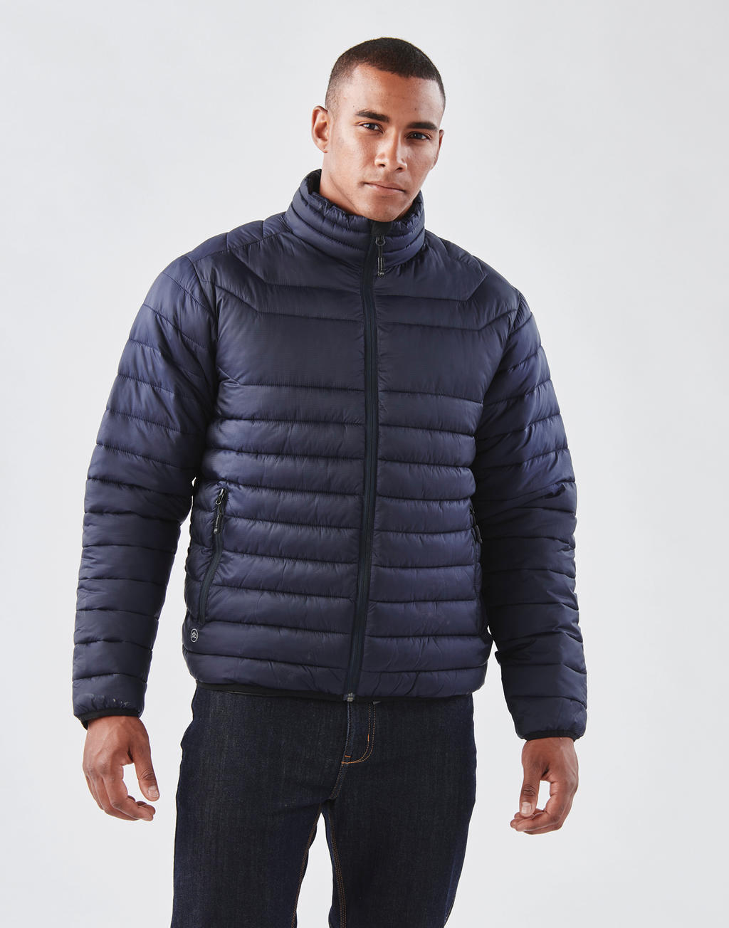 Altitude Jacket in Farbe Black