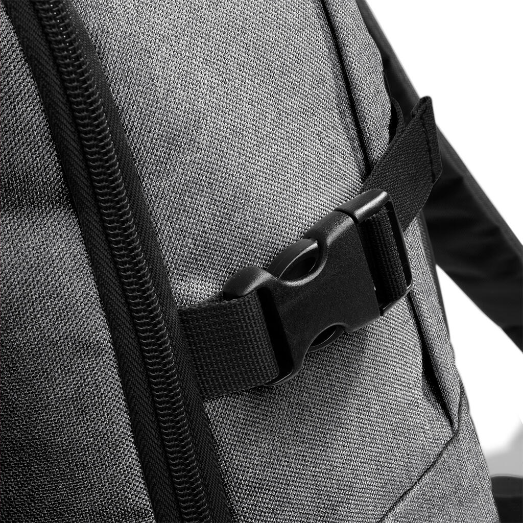 Athleisure Pro Backpack in Farbe Black
