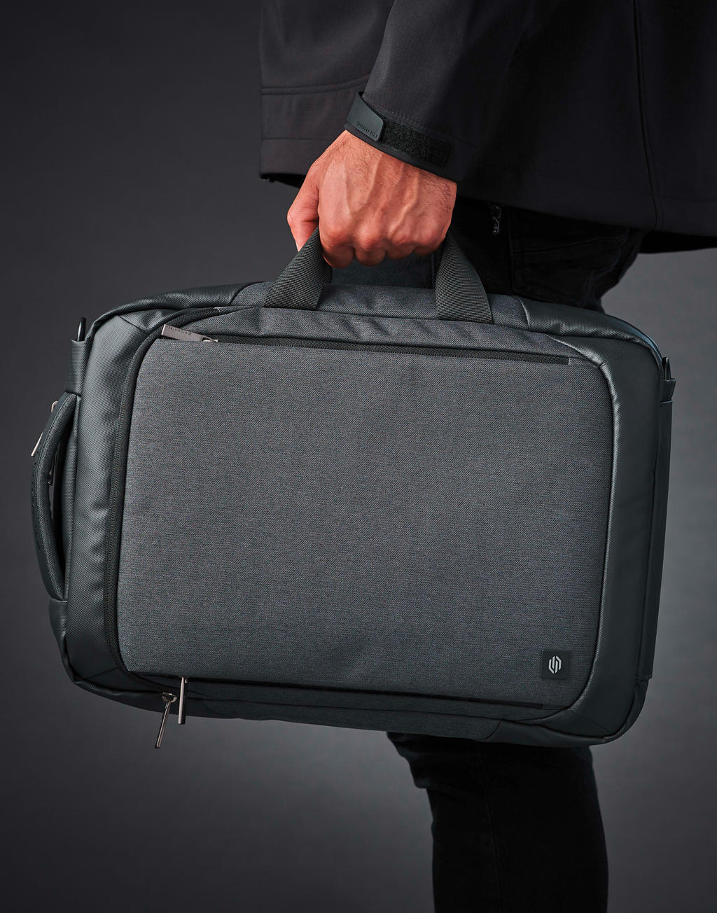 Road Warrior Computer Pack in Farbe Graphite/Black