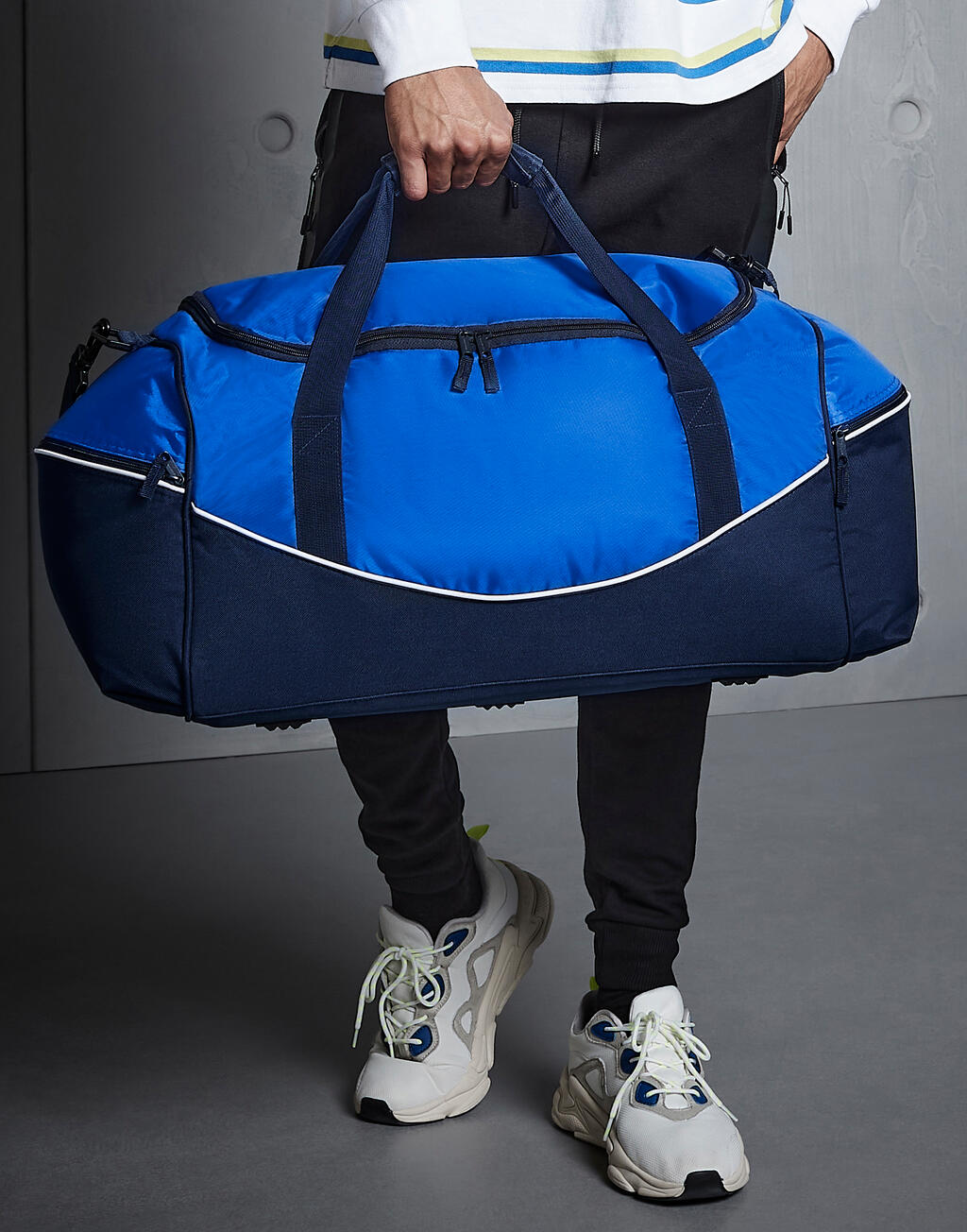 Teamwear Holdall in Farbe Black/Graphite