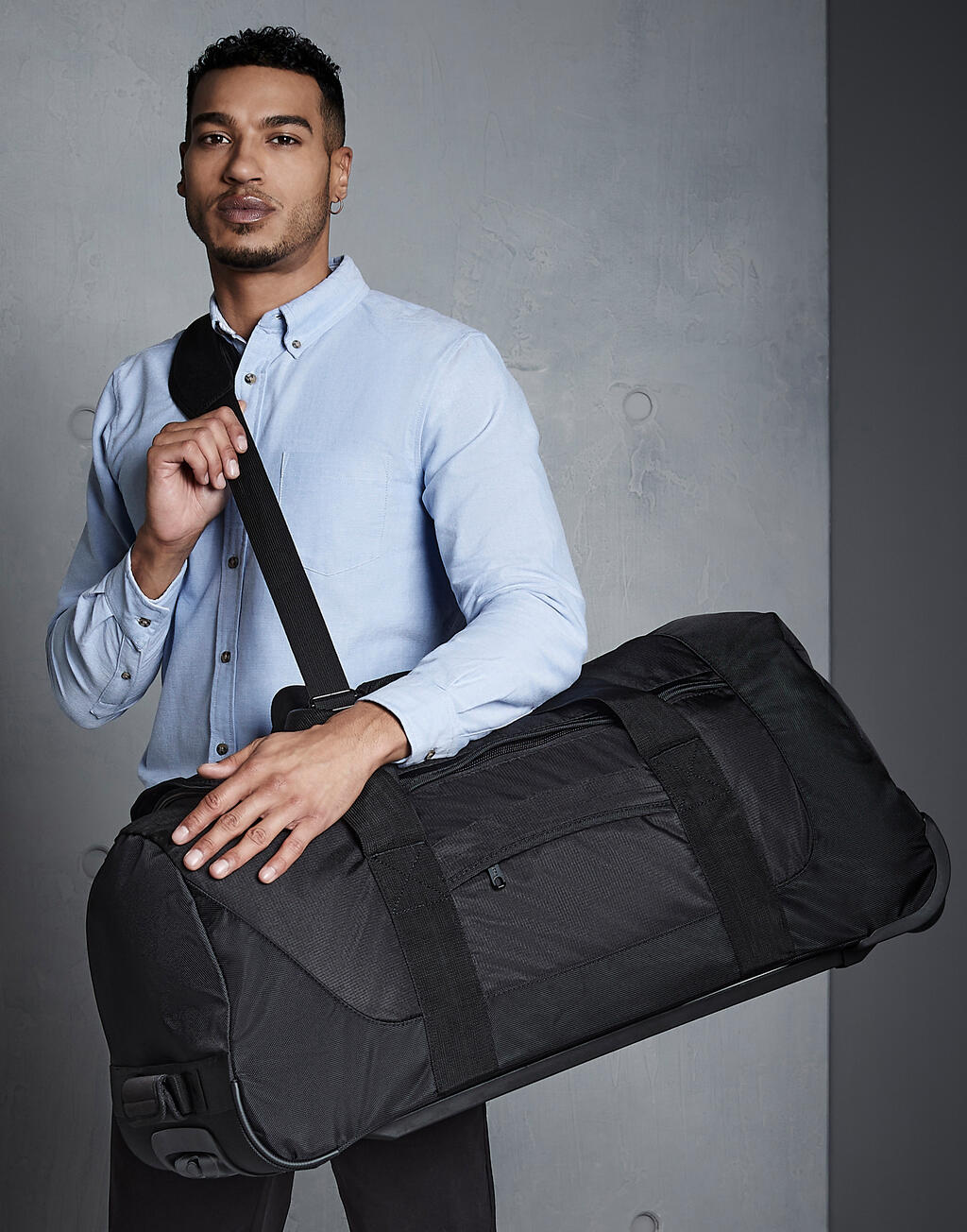 Vessel™ Team Wheelie Bag in Farbe Black