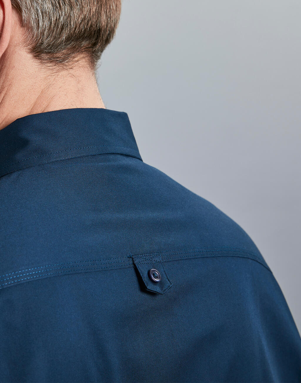 Long Sleeve Classic Twill Shirt in Farbe White