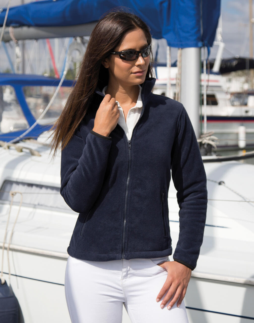 Womens Fashion Fit Outdoor Fleece in Farbe Black