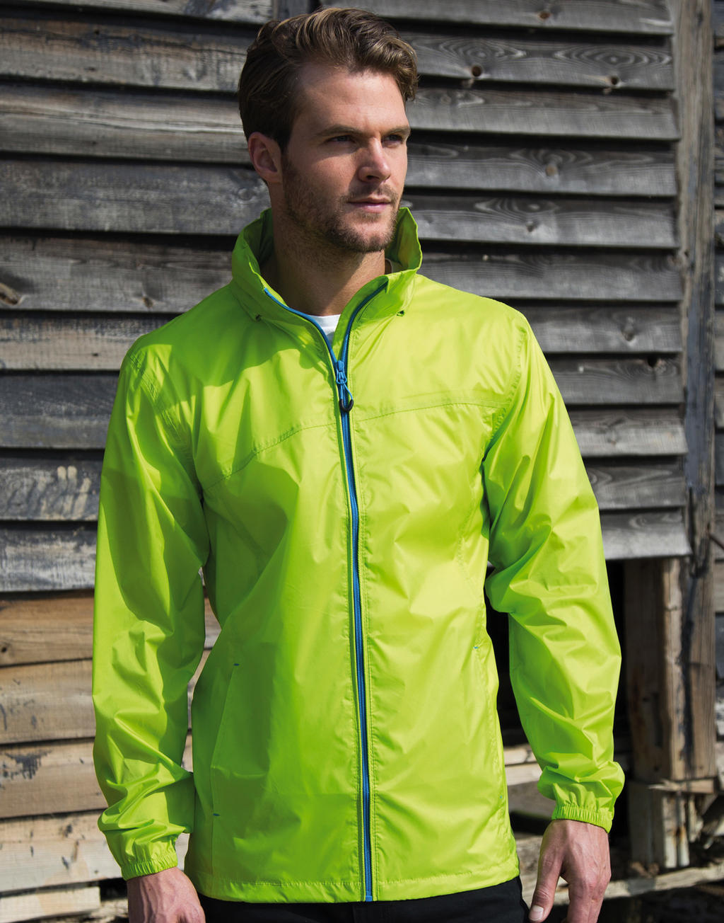 HDI Quest Lightweight Stowable Jacket in Farbe Black/Orange