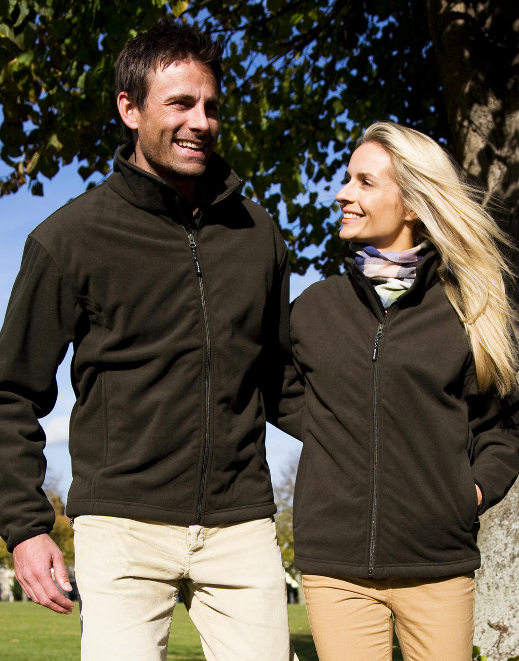 Climate Stopper Water Resistant Fleece in Farbe Black