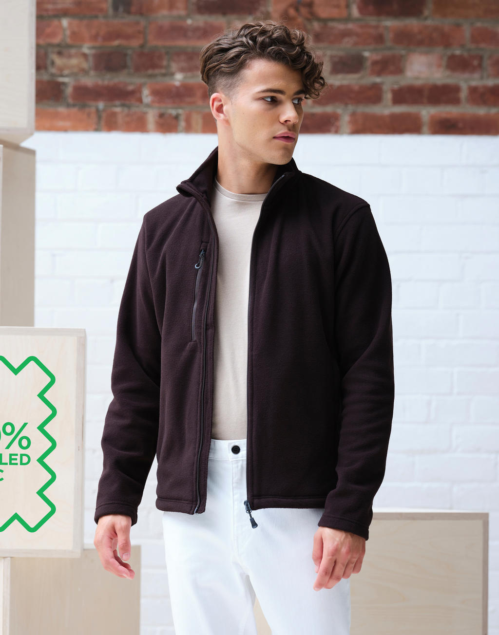 Honestly Made Recycled Full Zip Fleece in Farbe Black