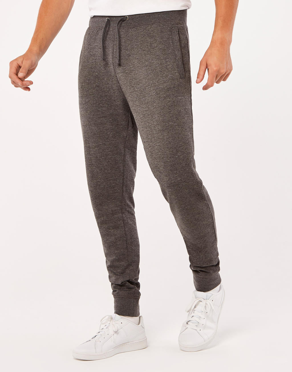 Slim Fit Sweat Pant in Farbe Black