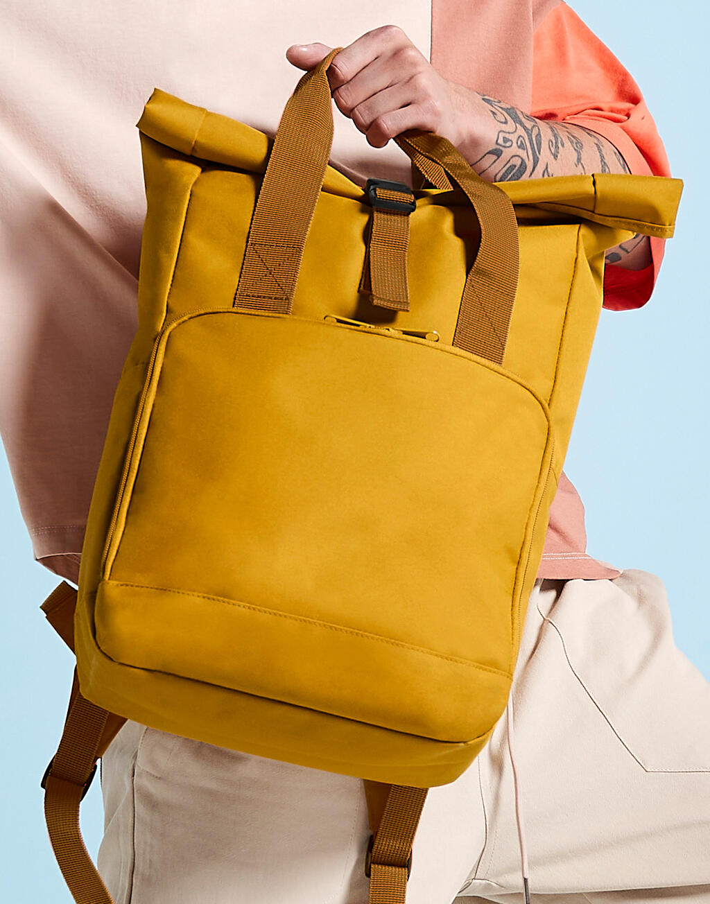 Twin Handle Roll-Top Backpack in Farbe Black