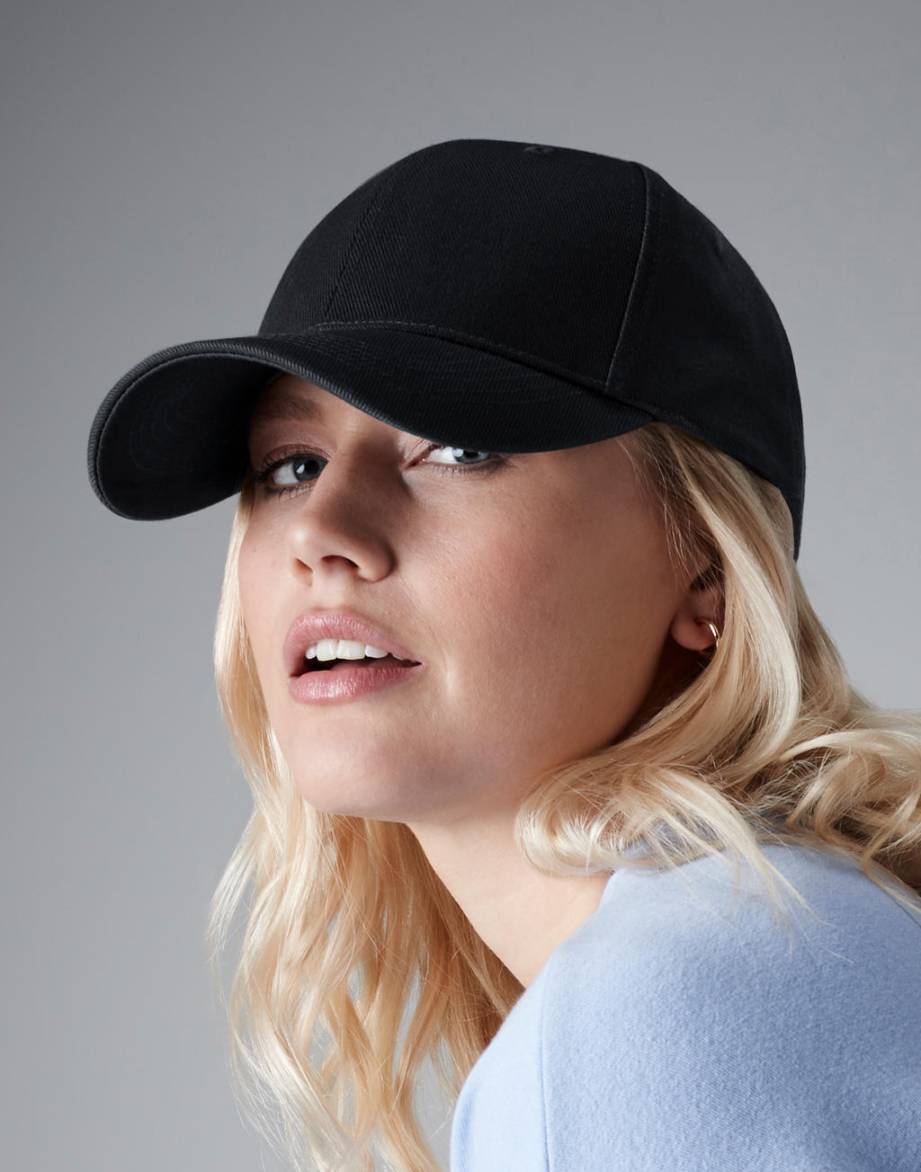 Ultimate 6 Panel Cap in Farbe White