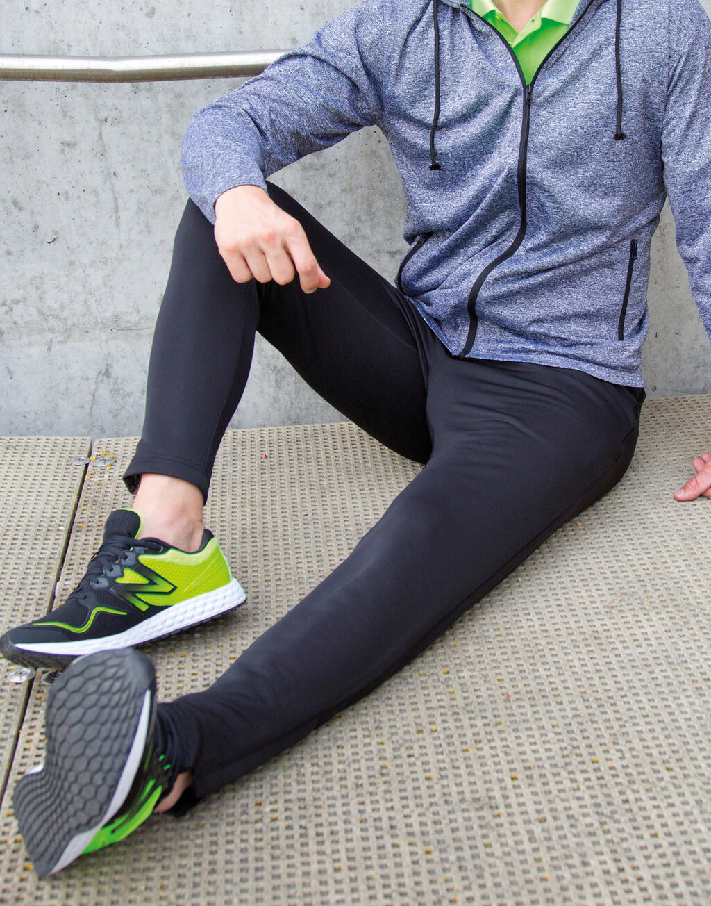 Slim Fit Jogger in Farbe Black
