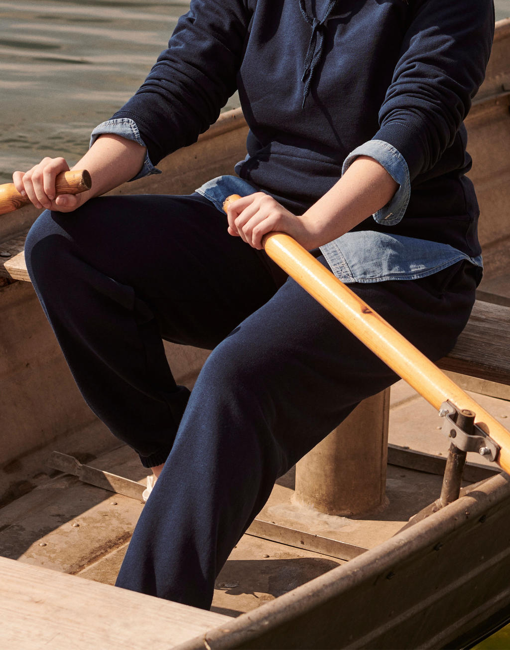 Lightweight Jog Pants in Farbe Black