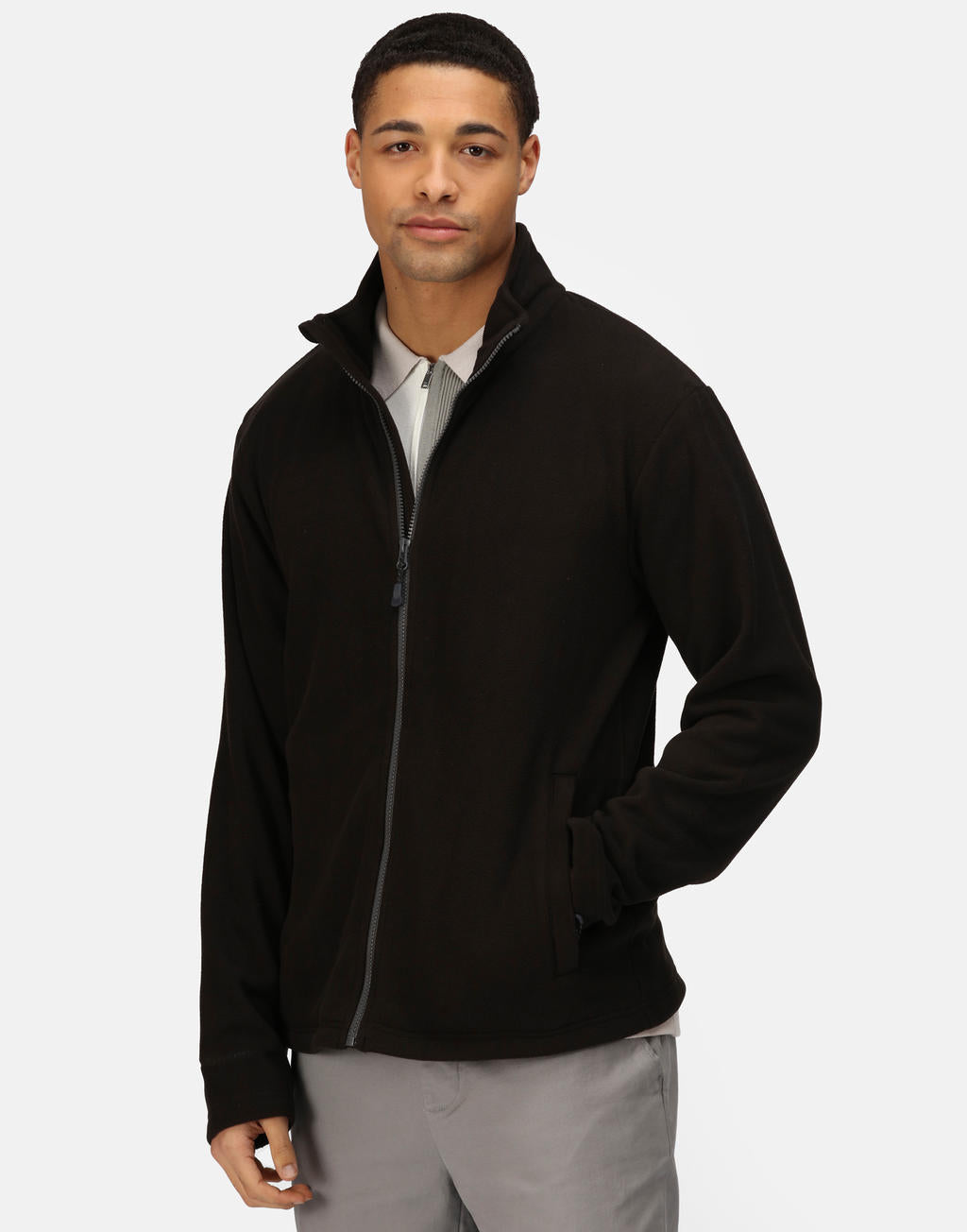 Honestly Made Recycled Full Zip Microfleece in Farbe Black