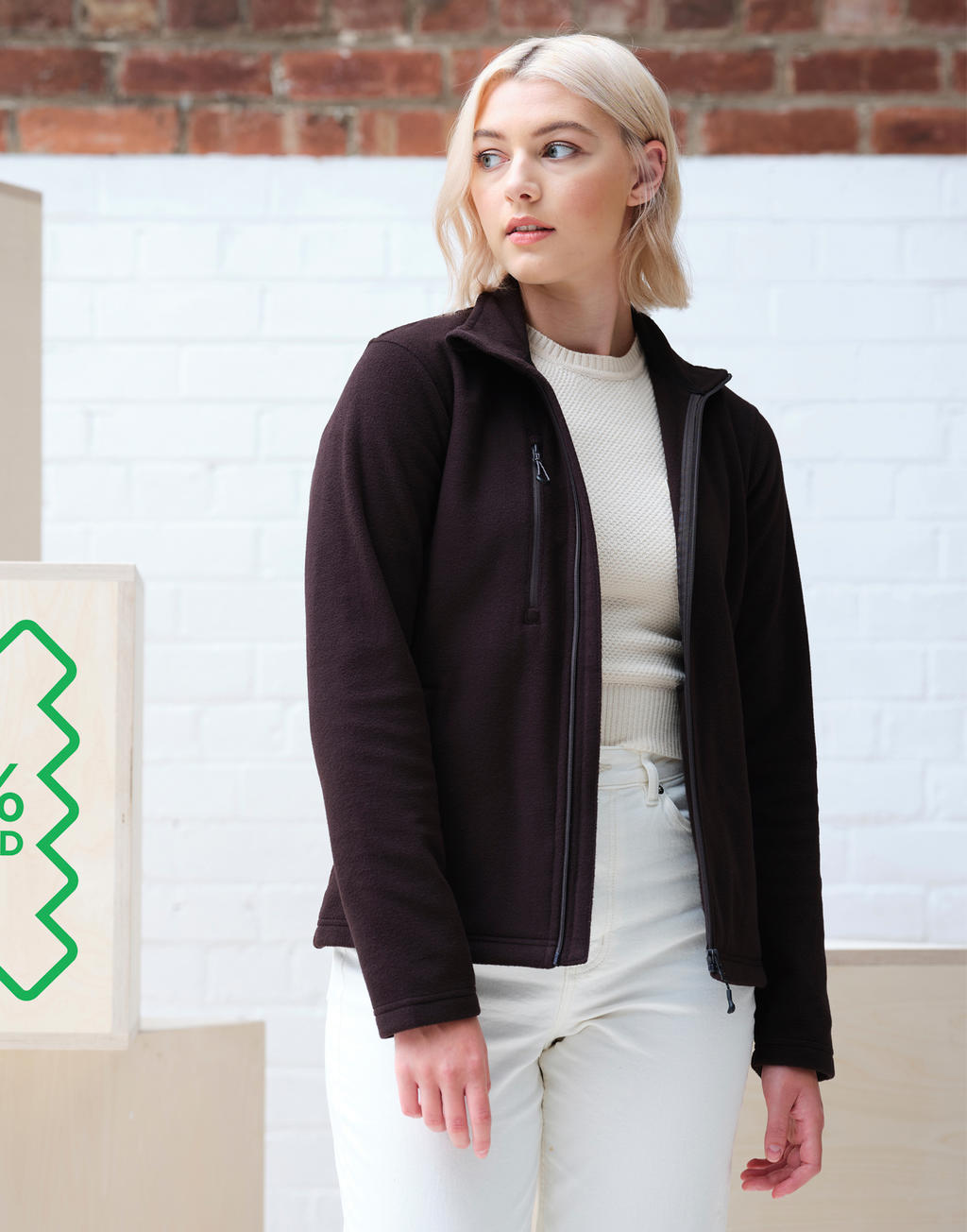 Women's Honestly Made Recycled Full Zip Fleece in Farbe Black