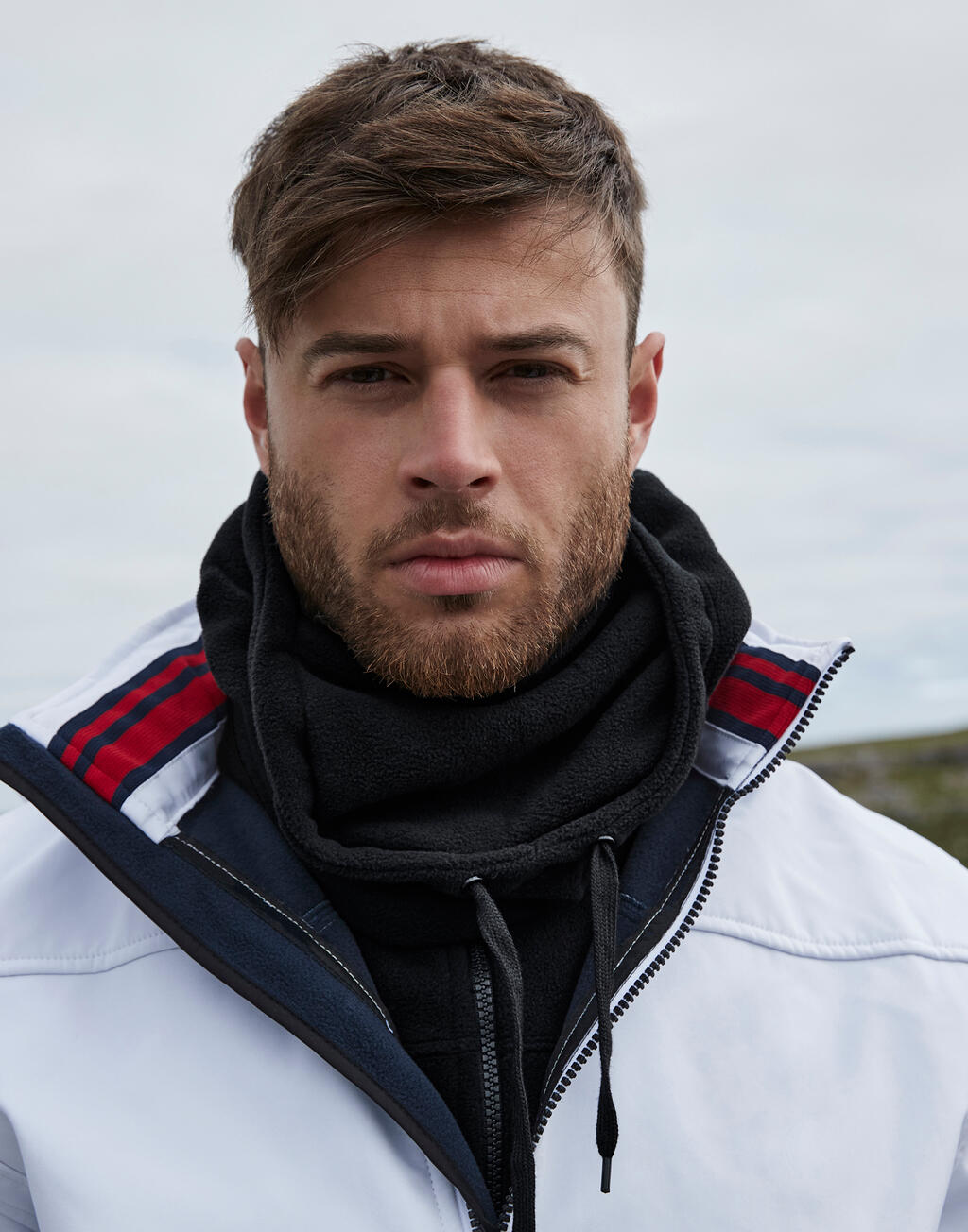 Recycled Fleece Hood in Farbe Black