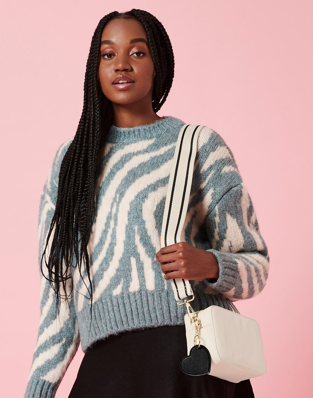 Boutique Cross Body Bag in Farbe Black