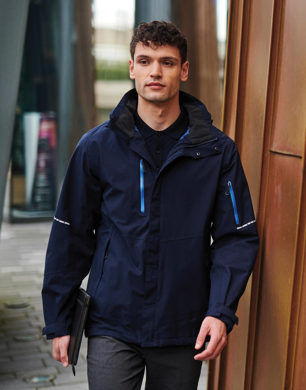 X-Pro Exosphere II Shell Jacket in Farbe Black/Magma