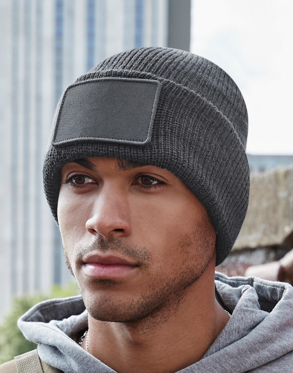 Removable Patch Thinsulate™ Beanie in Farbe Black