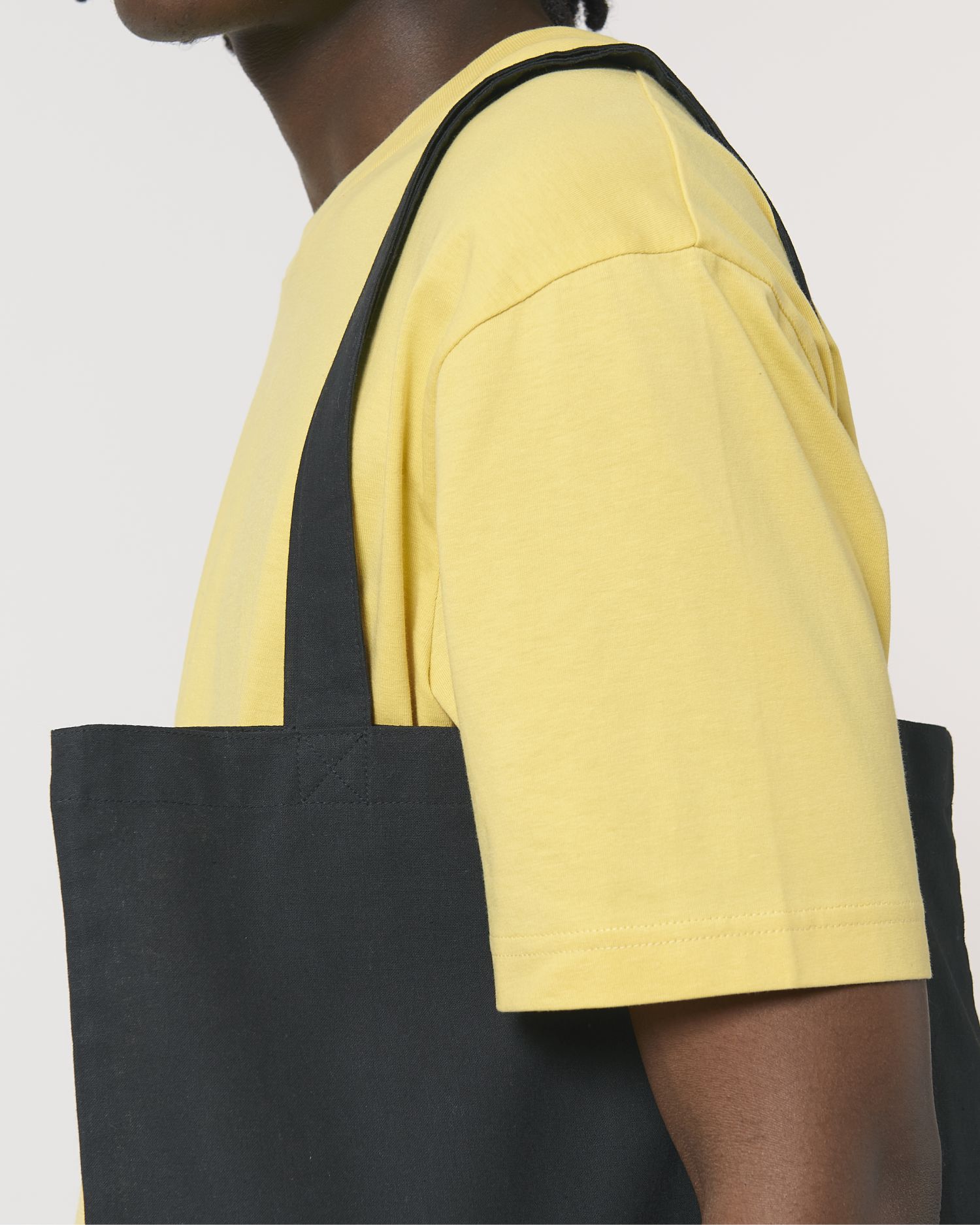 Light Tote Bag in Farbe Black