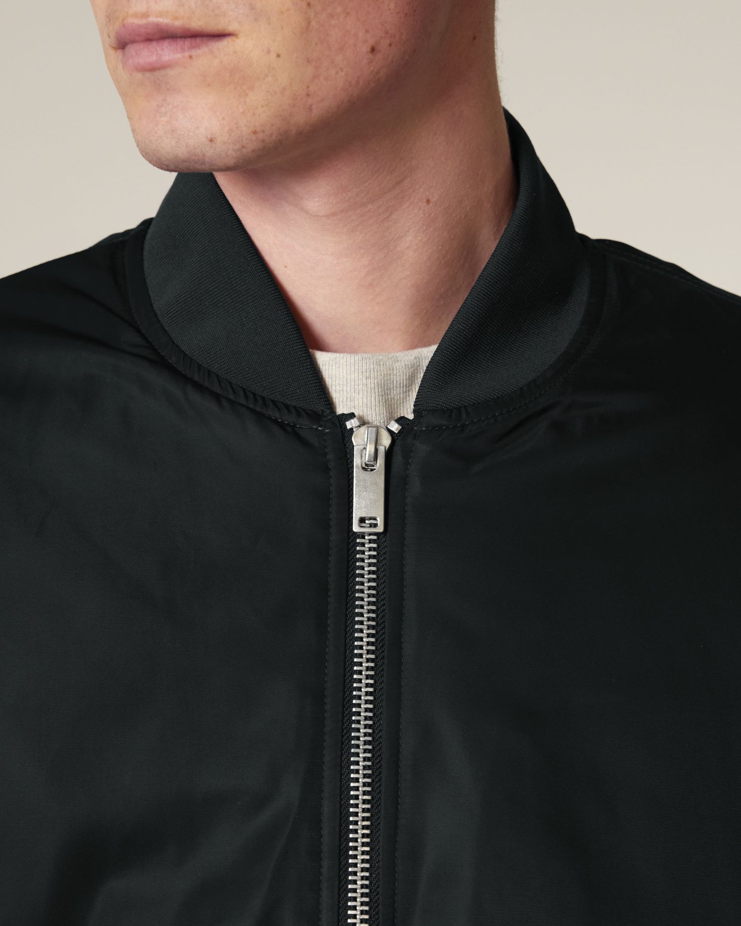 Bomber 2.0 - ShirtStore