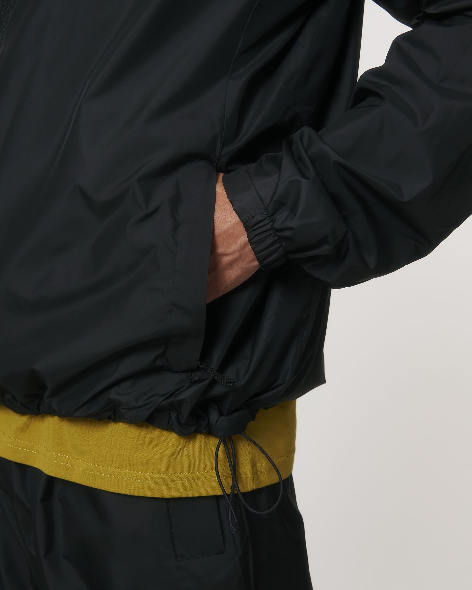 Non Padded Jacket Commuter in Farbe Black