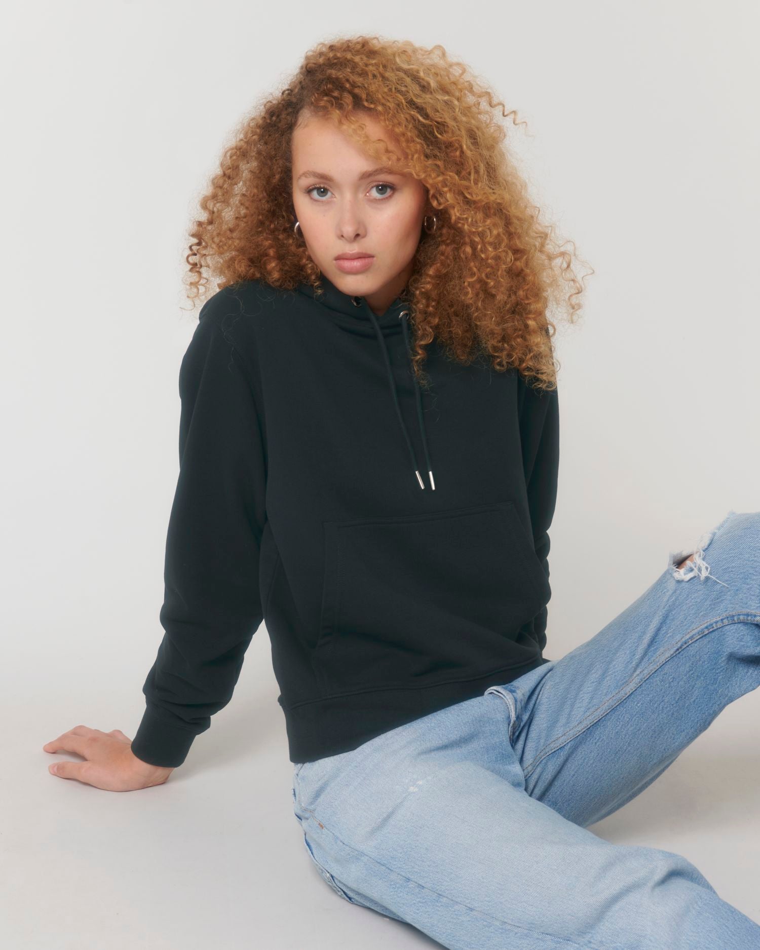 Archer in Farbe Black