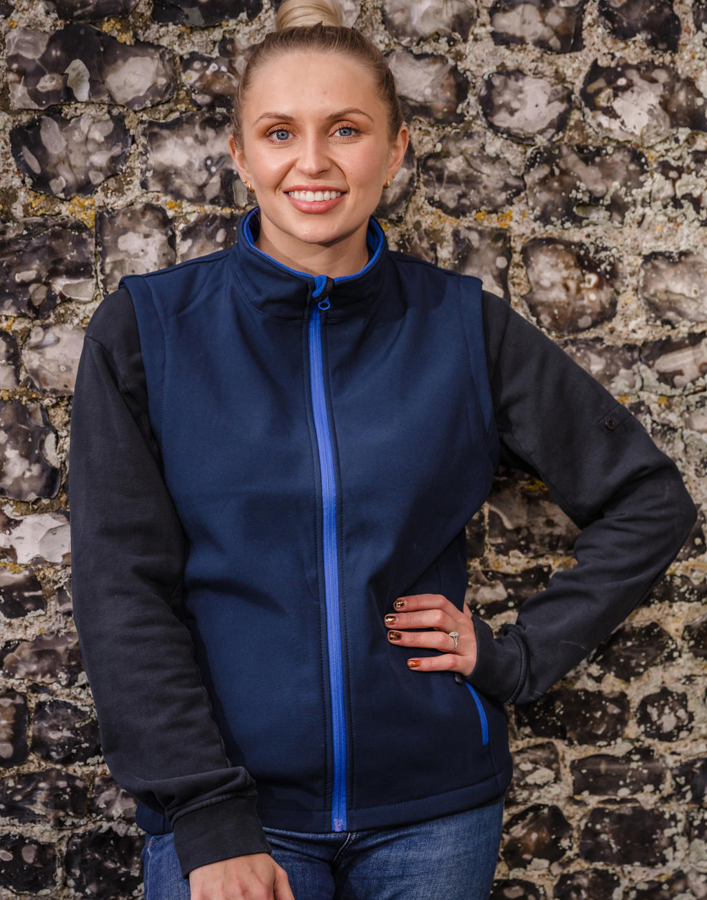 Women's Printable Softshell Bodywarmer in Farbe White/Black