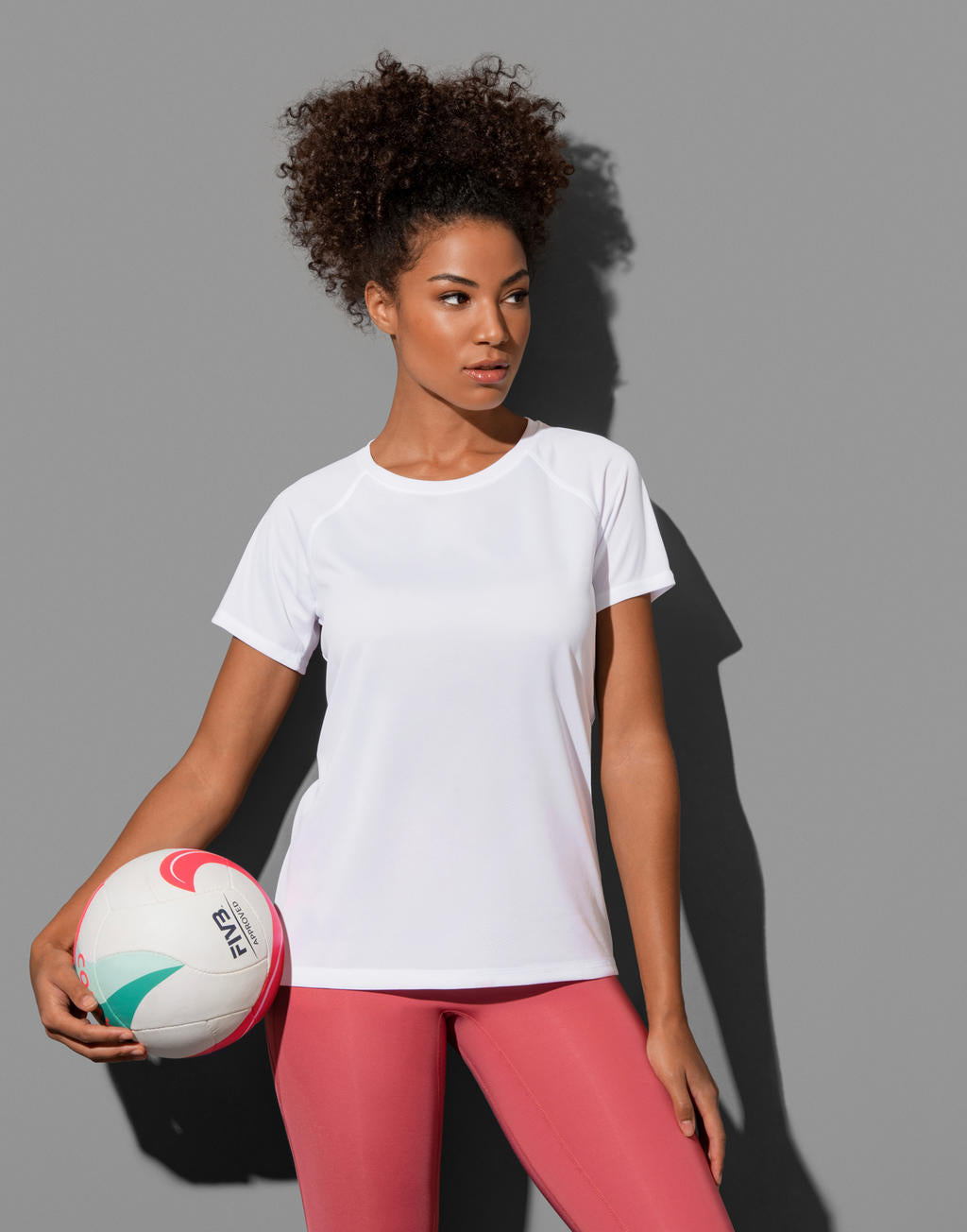  Active 140 Raglan Women in Farbe White