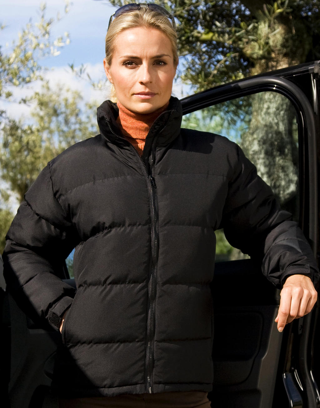  Ladies' Holkam Down Feel Jacket in Farbe Black
