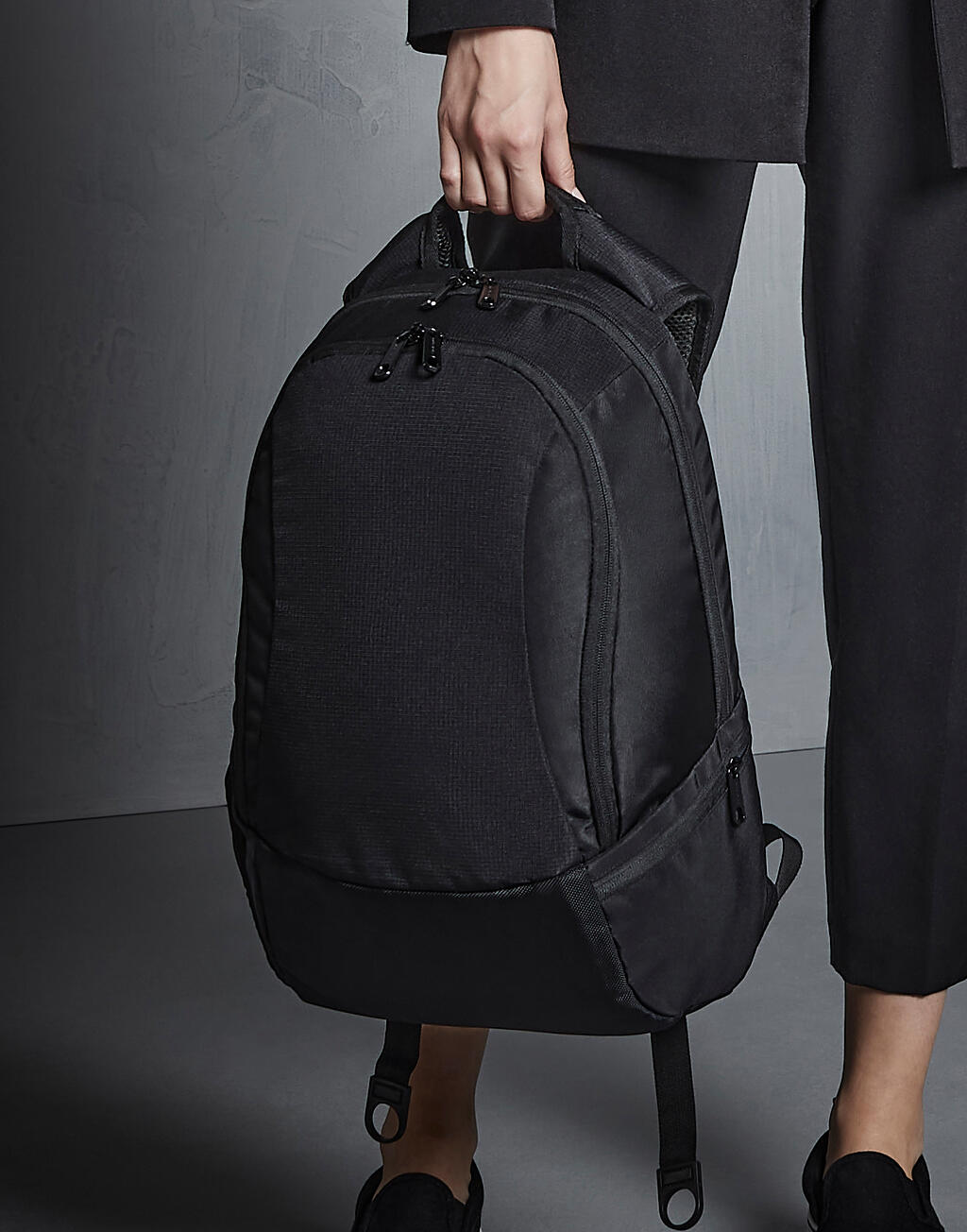  Vessel™ Slimline Laptop Backpack in Farbe Black