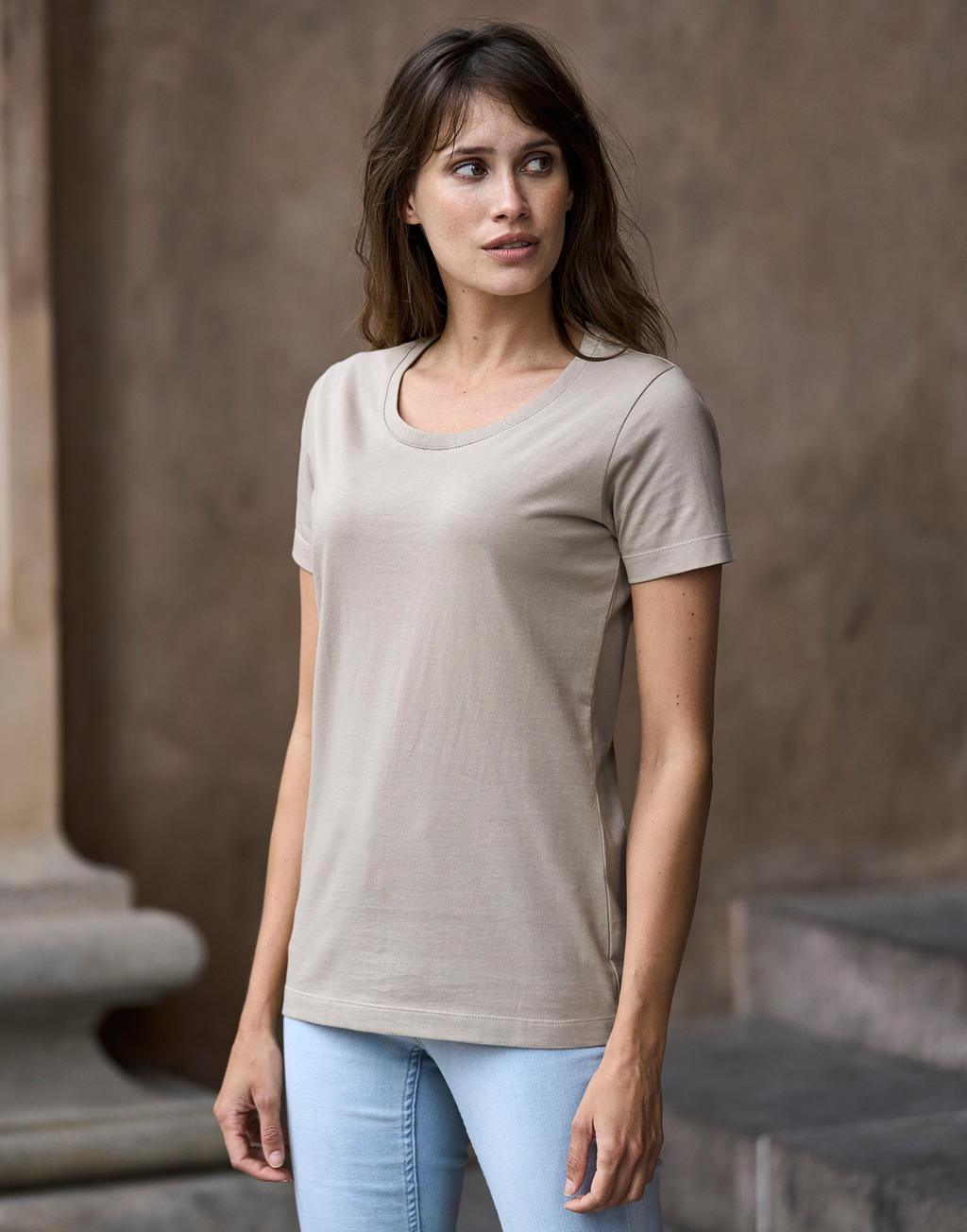  Ladies' Sof Tee in Farbe White