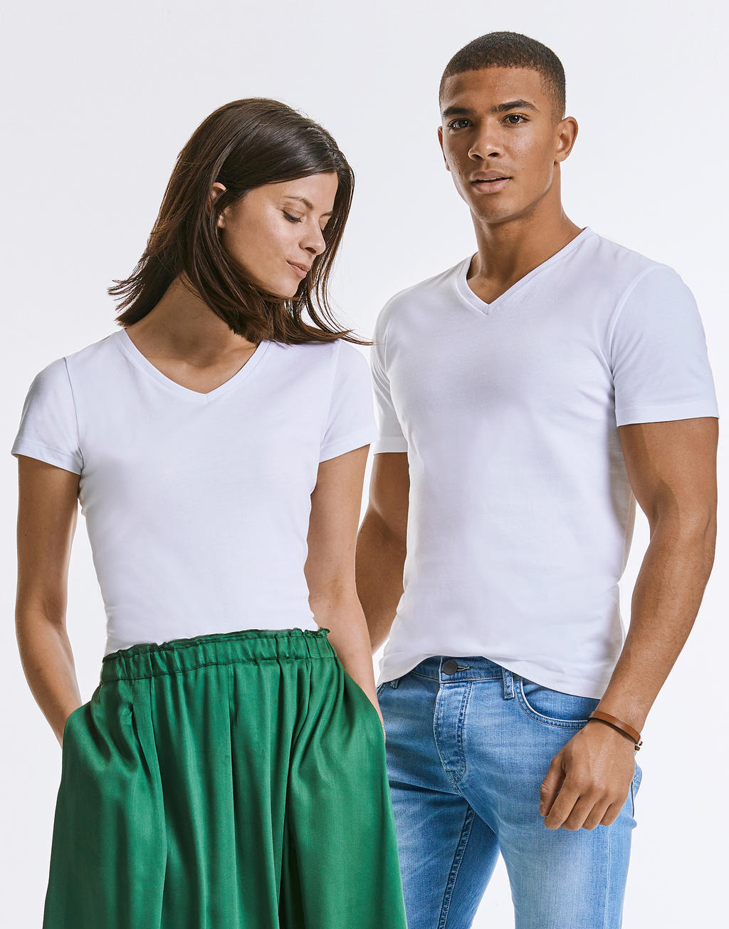  Men's Pure Organic V-Neck Tee in Farbe White