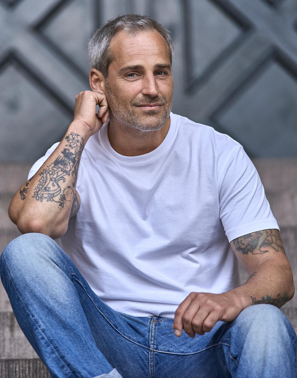  Basic Tee in Farbe White