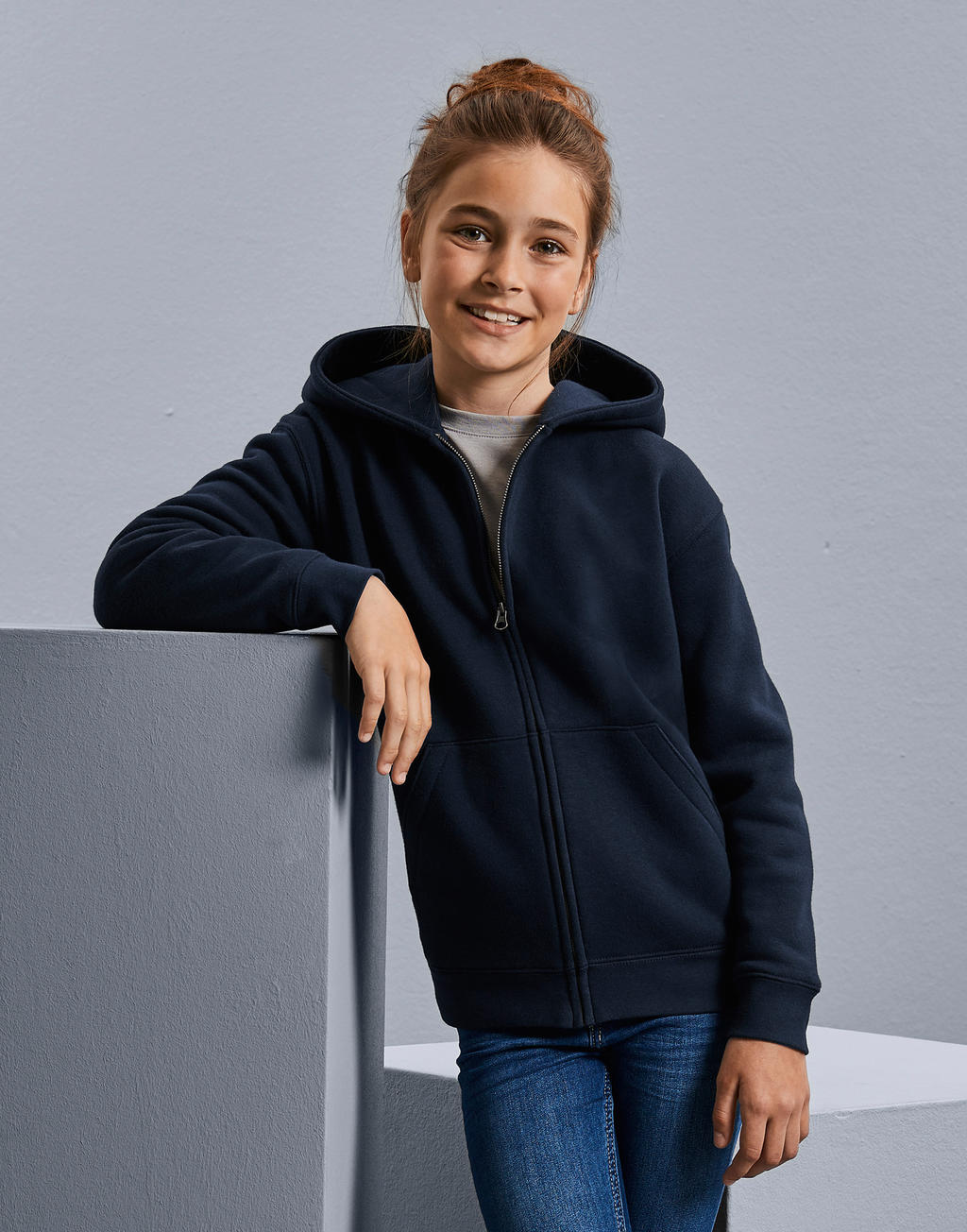  Kids' Authentic Zipped Hood Sweat in Farbe Black
