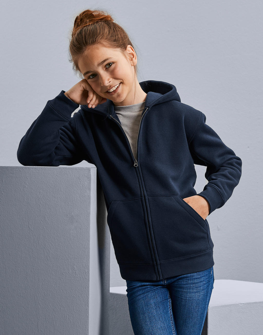  Kids' Authentic Zipped Hood Sweat in Farbe Black
