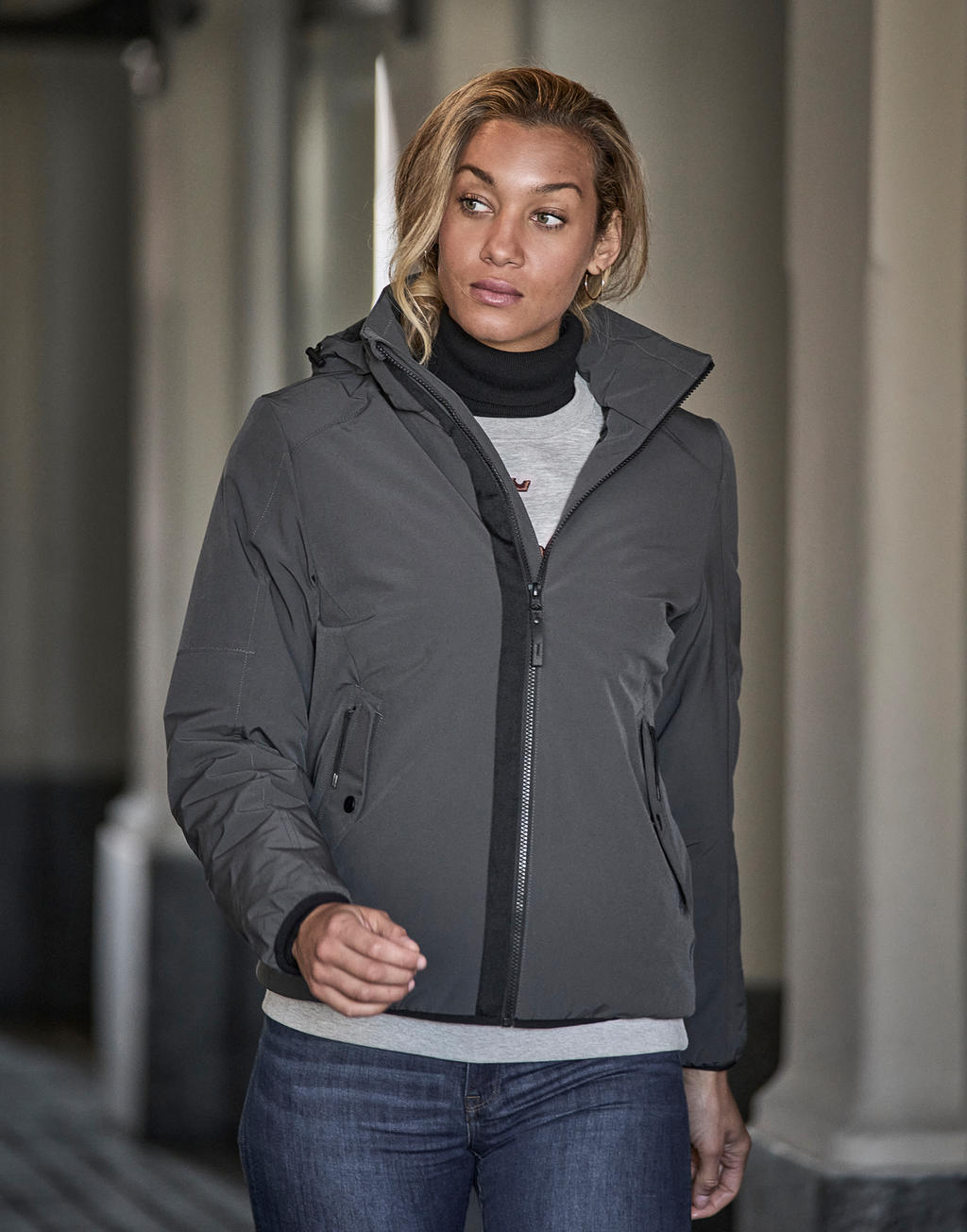  Ladies' Urban Adventure Jacket in Farbe Black